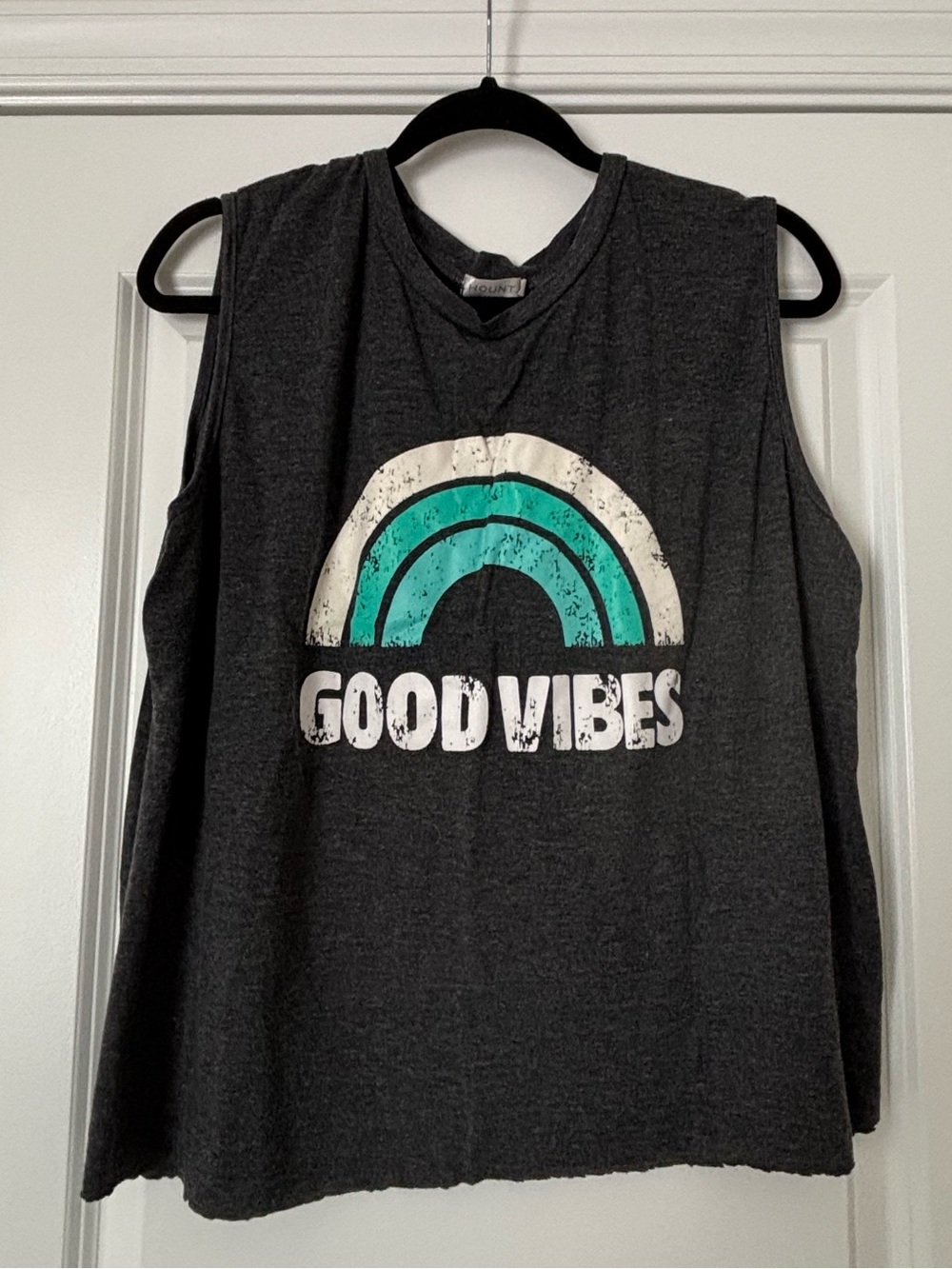 Cropped Graphic Tank Top